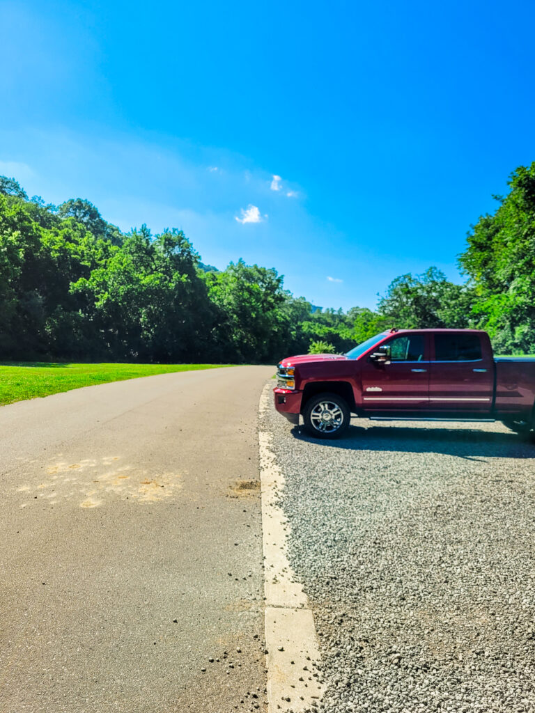 Highway 100 Trailhead at Percy Warner Park