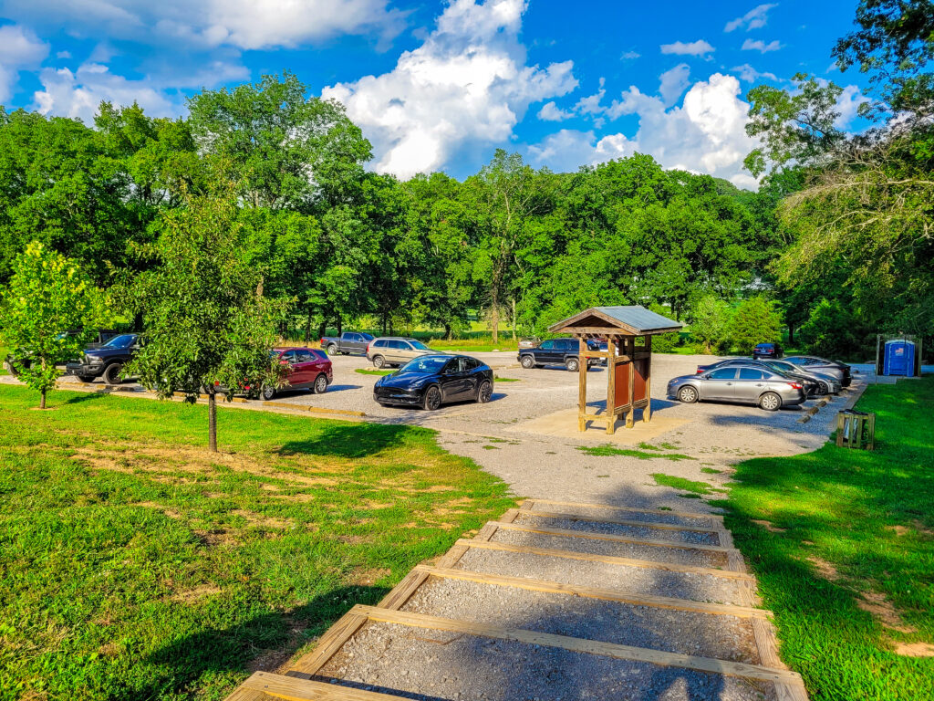 Percy Warner Park - Chickering Trailhead and Entrance